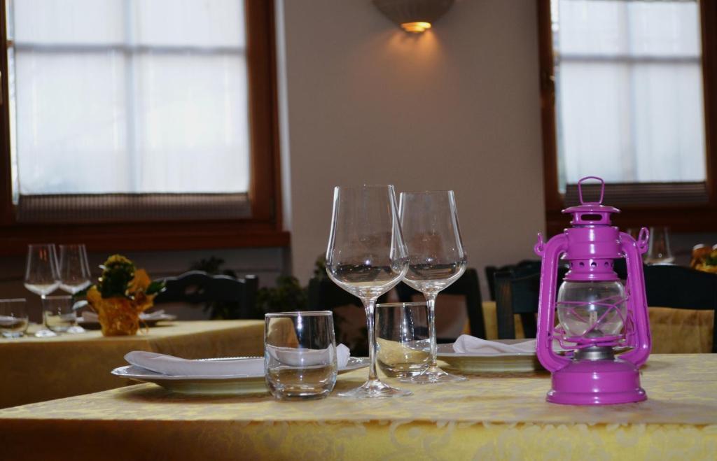 Hotel Locanda Le Tre Oche 몰리나디레드로 외부 사진